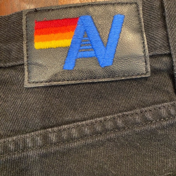 Aviator Nation Low Rise Rocker Jean Shorts in Vintage Black Size 27 - Picture 13 of 16